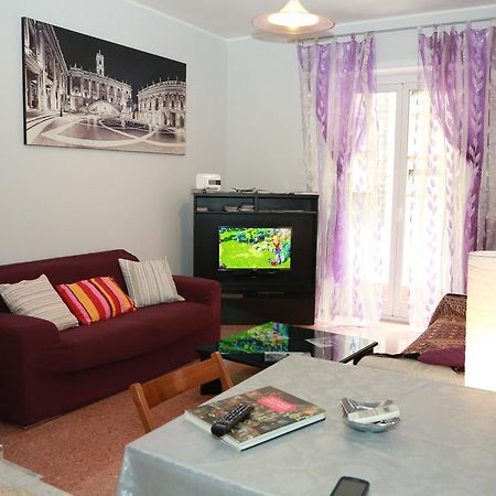 Laura'S Apartment Vatican Rom Zimmer foto
